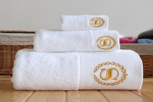 KHĂN TRẮNG 1M3 375G (BFD03)